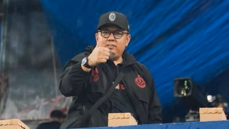 Komisaris Semen Padang FC, Braditi Moulevey. (Dok. Tim BM)