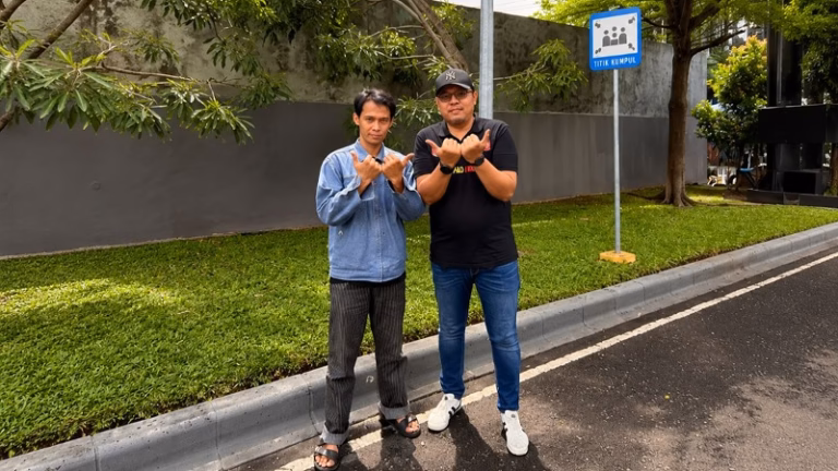 Dayu Koto Persembahkan Lagu Kabau Sirah untuk Semen Padang FC, Braditi Moulevey: Sebuah Kehormatan